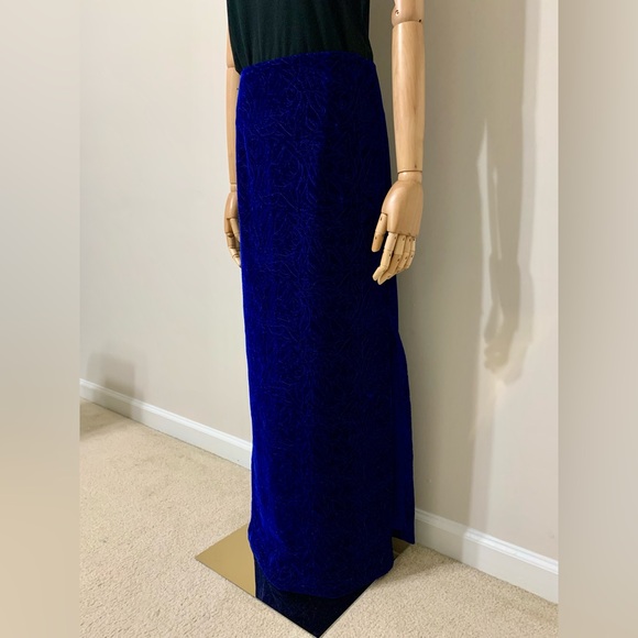 Royal Blue Patterned Velvet Skirt - Picture 3 of 17